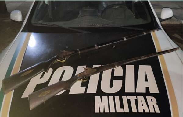 PMCE prende suspeito por tentativa de homicídio e apreende duas espingardas em Nova Olinda