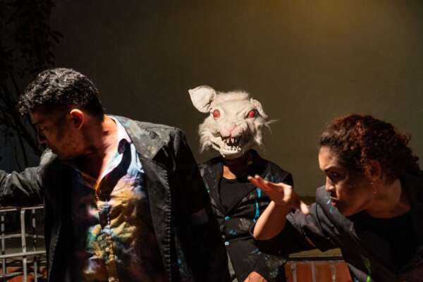 Cineteatro São Luiz leva o espetáculo “Homem-Guabiru” para a Praça do Ferreira em nova ação sociocultural