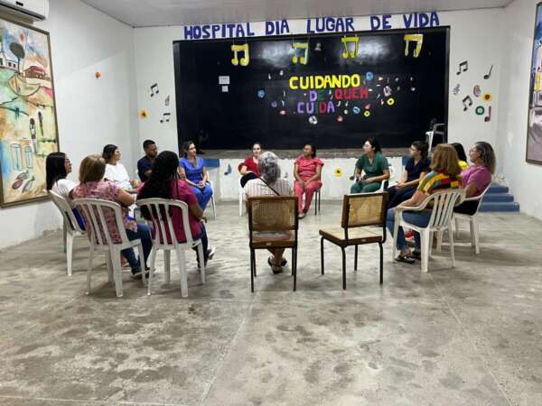 Cuidando do cuidador: Hospital de Saúde Mental promove encontro com familiares de pacientes