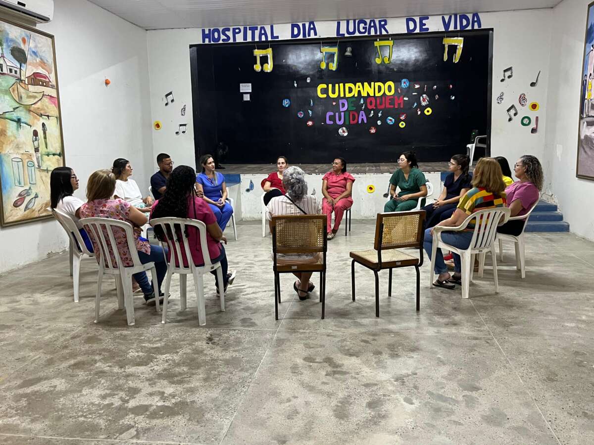 Cuidando do cuidador: Hospital de Saúde Mental promove encontro com familiares de pacientes