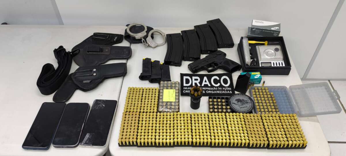 Polícia Civil do Ceará prende cinco pessoas por integrar grupo criminoso e apreende mais de 750 munições em operação