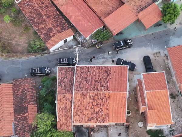 Operação da PCCE resulta em nove capturas, apreensão de armas, drogas e um carro em Granja