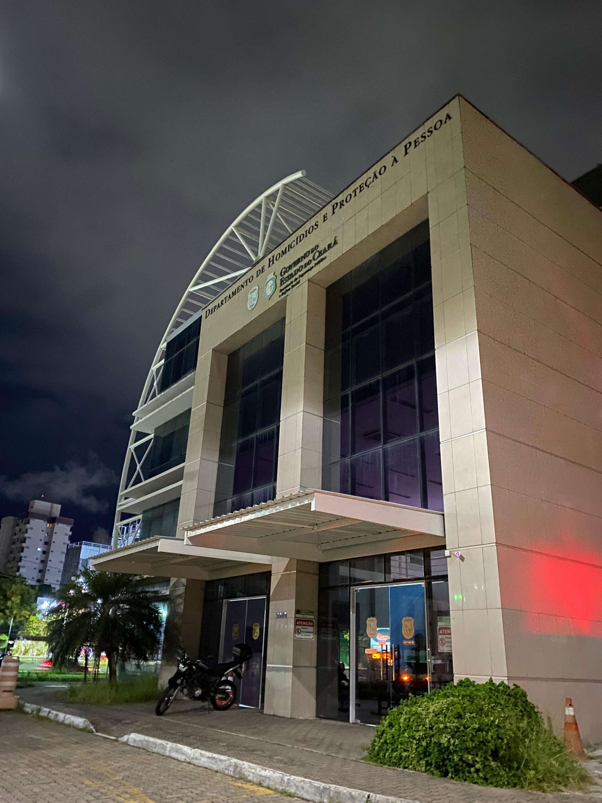 Polícia Civil captura dupla em flagrante investigada por homicídio doloso na Capital