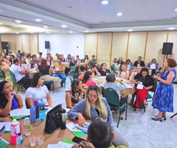 Conselho Estadual de Educação do Ceará dialoga com secretários escolares em encontro de formação