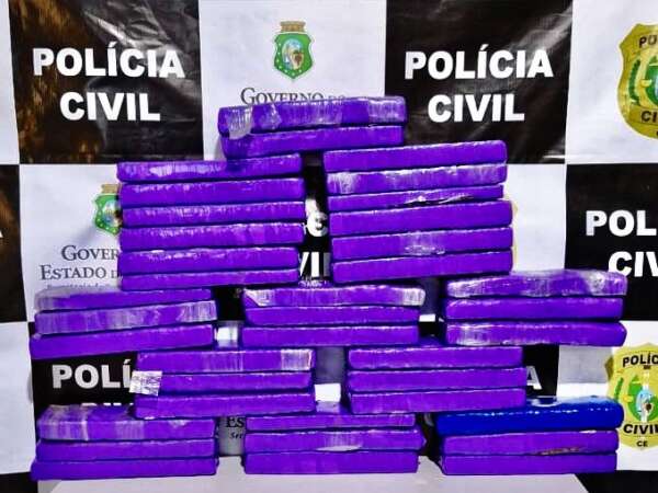 PCCE prende em flagrante suspeita de tráfico de drogas e apreende 27 kg de maconha