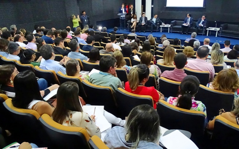 Arce promove 35º Fórum Regulação e Cidadania com foco na fiscalização dos serviços de energia elétrica no Ceará