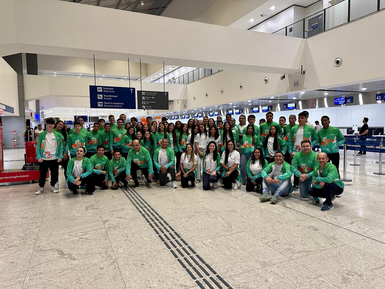 Delegação do Ceará chega a Brasília para participar dos Jogos da Juventude 2025