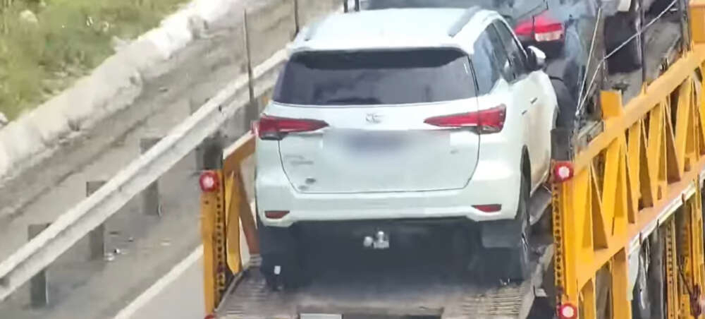 Veículo roubado é recuperado sendo transportado por caminhão cegonha em avenida de Fortaleza; ação contou com auxílio das tecnologias da SSPDS