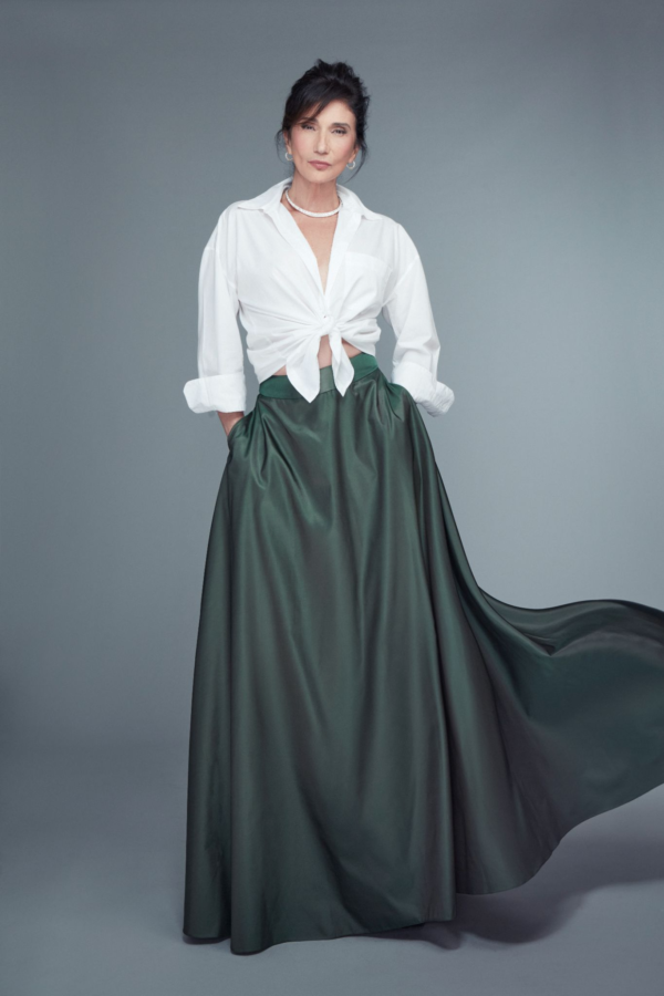 Zizi Possi apresenta “Concerto de Voz e Piano” no Cineteatro São Luiz