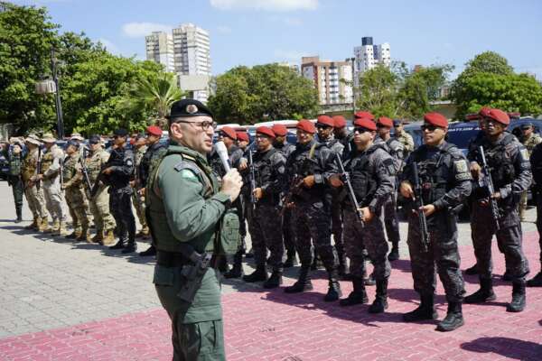 PMCE realiza 236 conduções e apreende 48 armas durante o fim de semana no Ceará