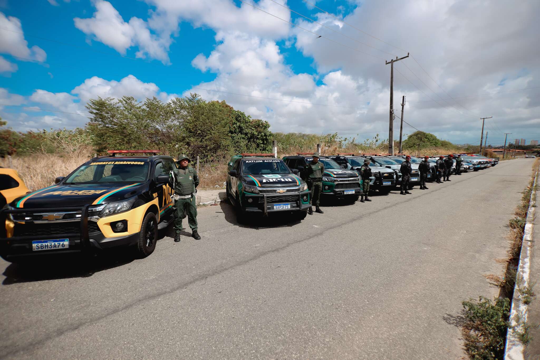 Dois suspeitos de crimes são presos durante operação Opus em Fortaleza