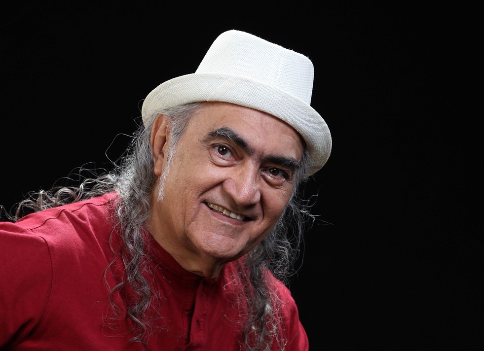 Bece celebra o Dia Nacional da Poesia com sarau de Calé Alencar e lançamento de livro