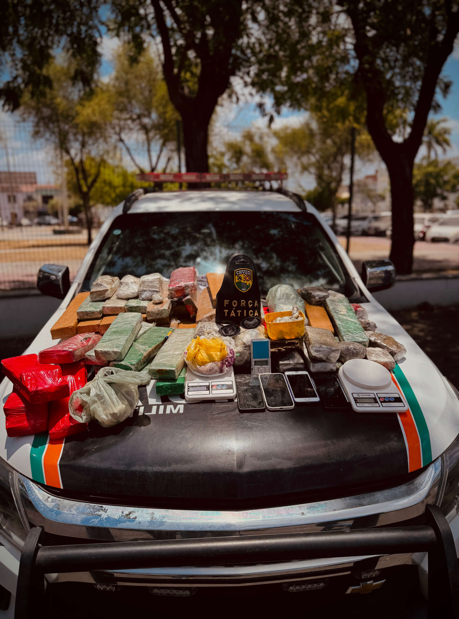 Polícia Militar prende suspeito com cerca de 50 kg de drogas em Sobral