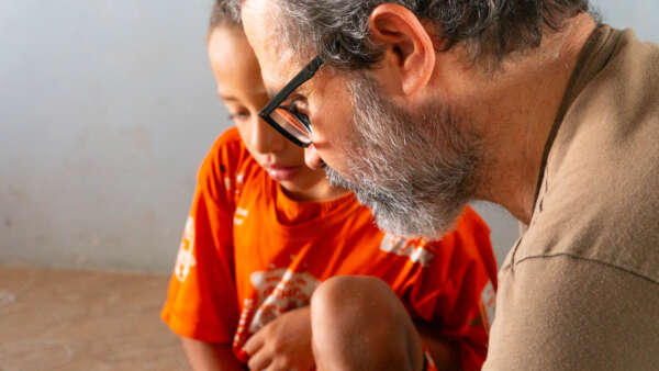 Podcast Sobrado no Mundo debate artes visuais e infância no mês de outubro