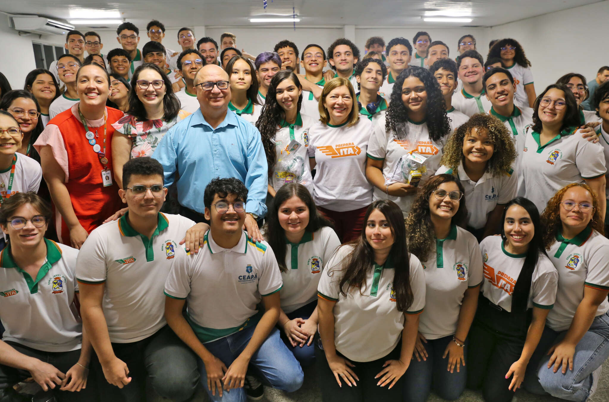 Alunos da rede que farão vestibular do ITA têm encontro motivacional às vésperas da prova