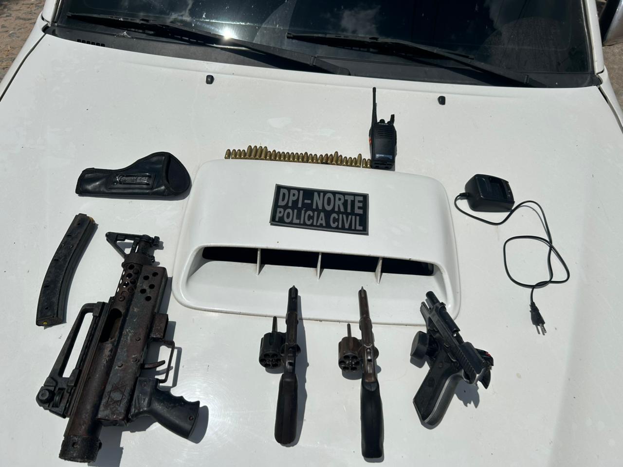 PCCE prende dois homens e apreende armas e drogas durante operação em Itapipoca