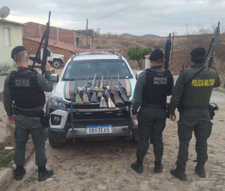 Sete armas de fogo são apreendidas pela Polícia Militar em Saboeiro