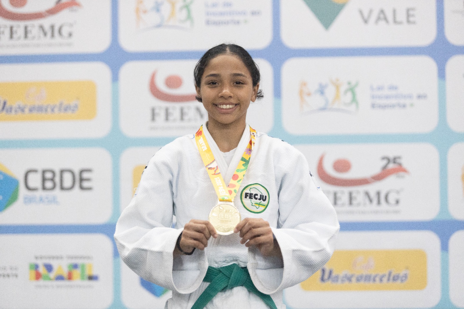 Delegação do Ceará conquista mais 10 medalhas e soma 20 pódios nos JEBs