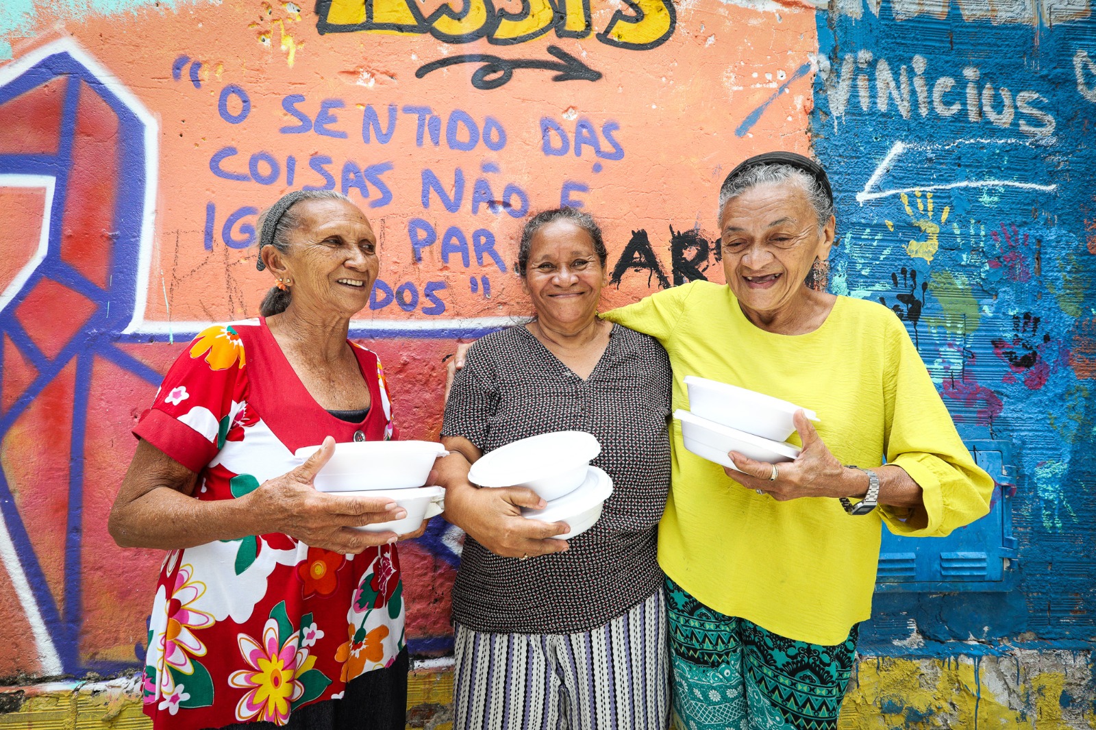 PESQUISA: 97,2% dos beneficiários das cozinhas Ceará Sem Fome se declaram satisfeitos com as refeições