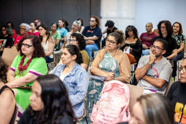 Bece realiza Aula Aberta e destaca a leitura como força de encontro e transformação social