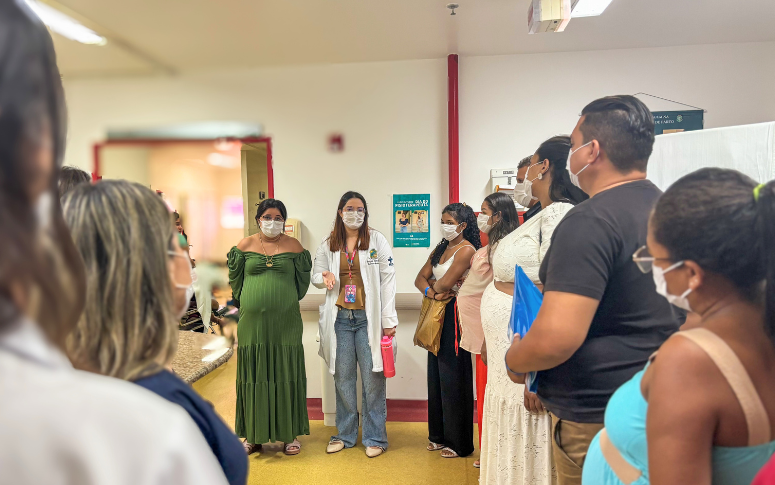 Com visita guiada, gestantes de alto risco do HGF tiram dúvidas antes do parto