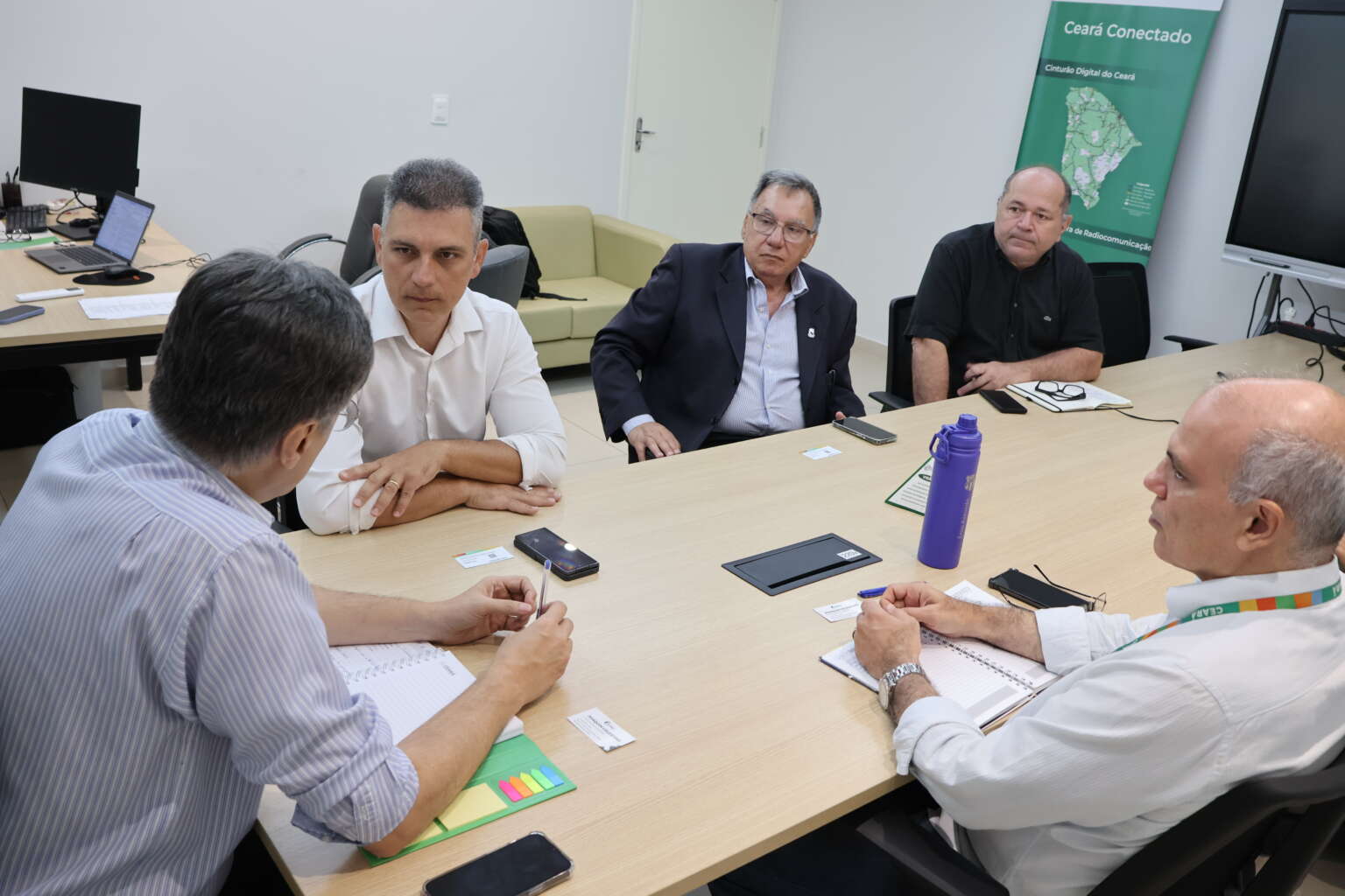 Etice discute com a Intel projetos de transformação digital, educação e inteligência artificial