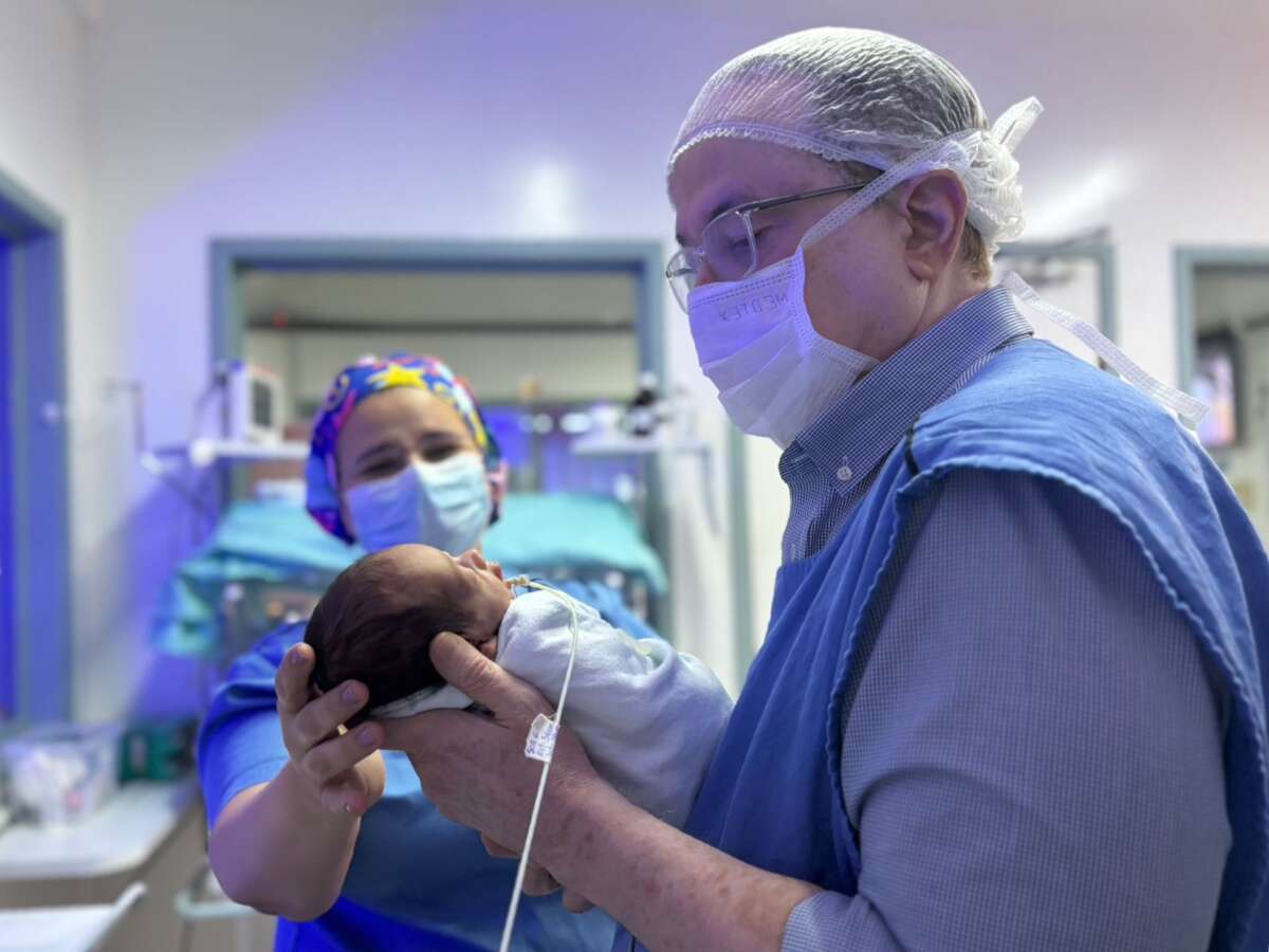 No Novembro Roxo, Hias reforça importância do cuidado neonatal, acolhimento às famílias e celebra as altas de prematuros