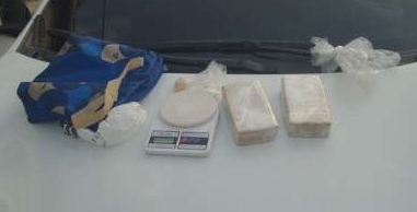 Suspeito em posse de drogas é preso pela Polícia Militar no Antônio Bezerra