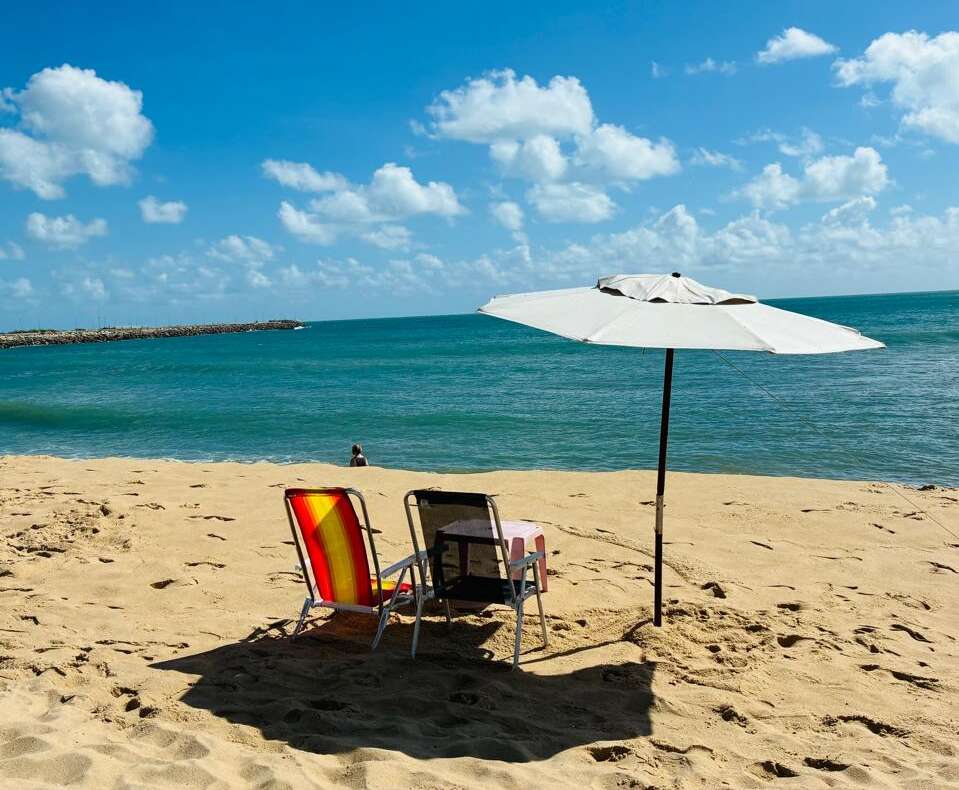 Da Barra à Sabiaguaba: veja quais trechos de praia estão próprios para banho em Fortaleza