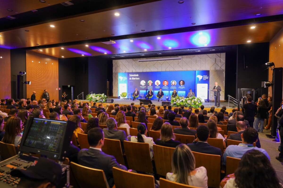 Servidoras da Seplag participam de fórum nacional sobre PPPs