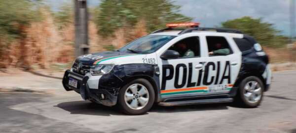 PMCE captura três homens suspeitos de ameaças contra comerciantes em Maracanaú