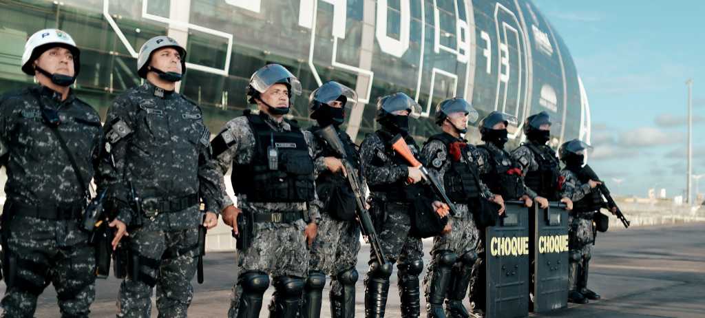PMCE detém 35 torcedores por tumulto durante Clássico-Rei na Arena Castelão