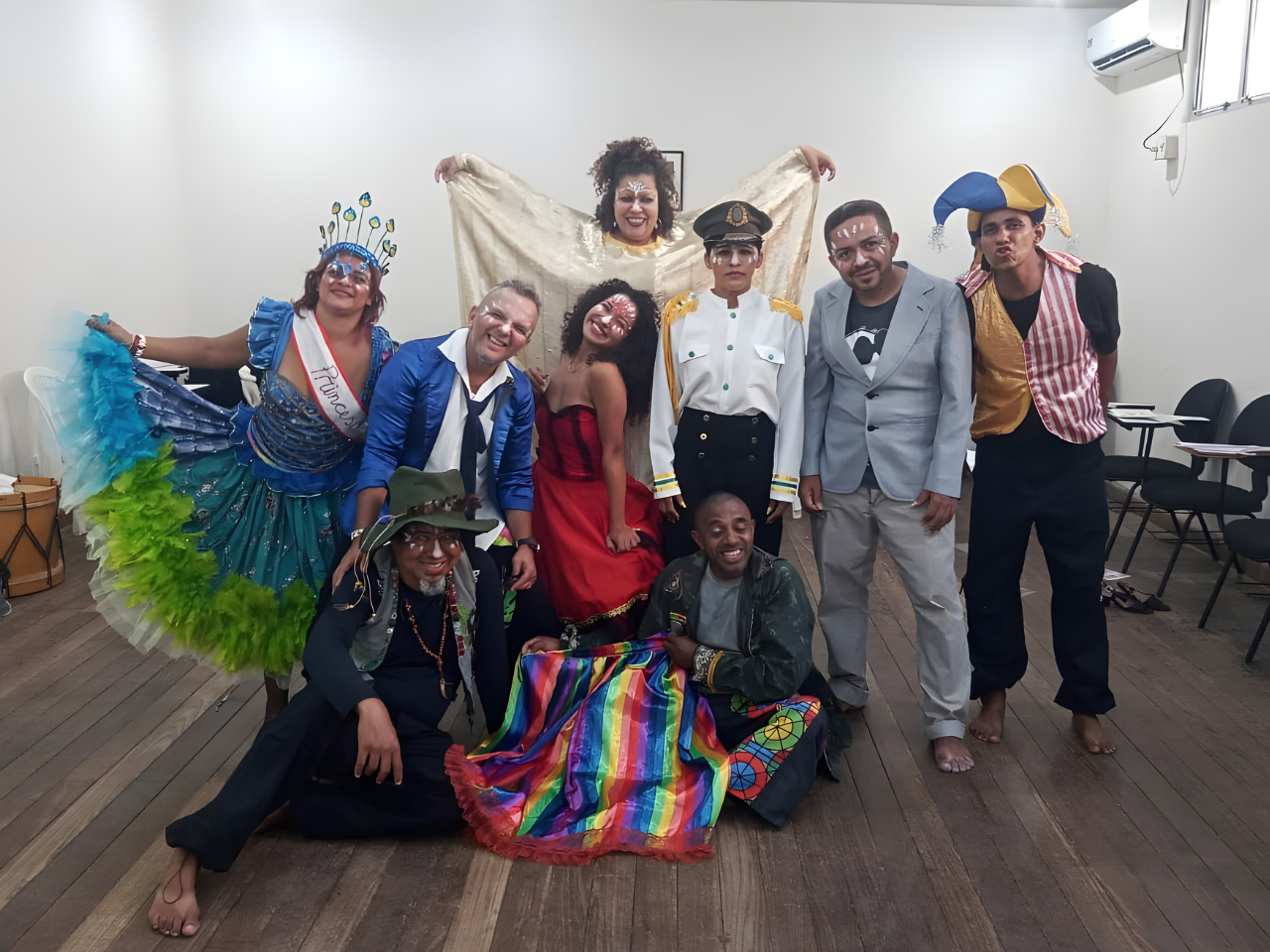 Teatro e cidadania ocupam o centro de Fortaleza com o “Sarau dos Pombos” nesta sexta (14)