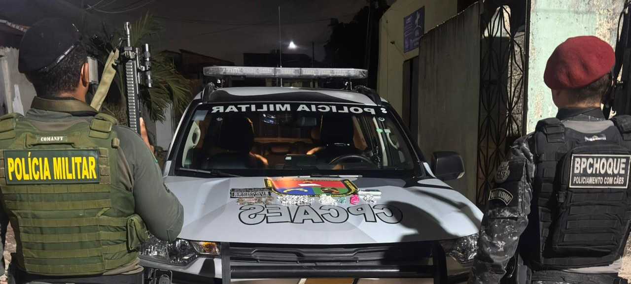 PMCE apreende drogas escondidas em córrego da Capital com auxílio de um cão farejador