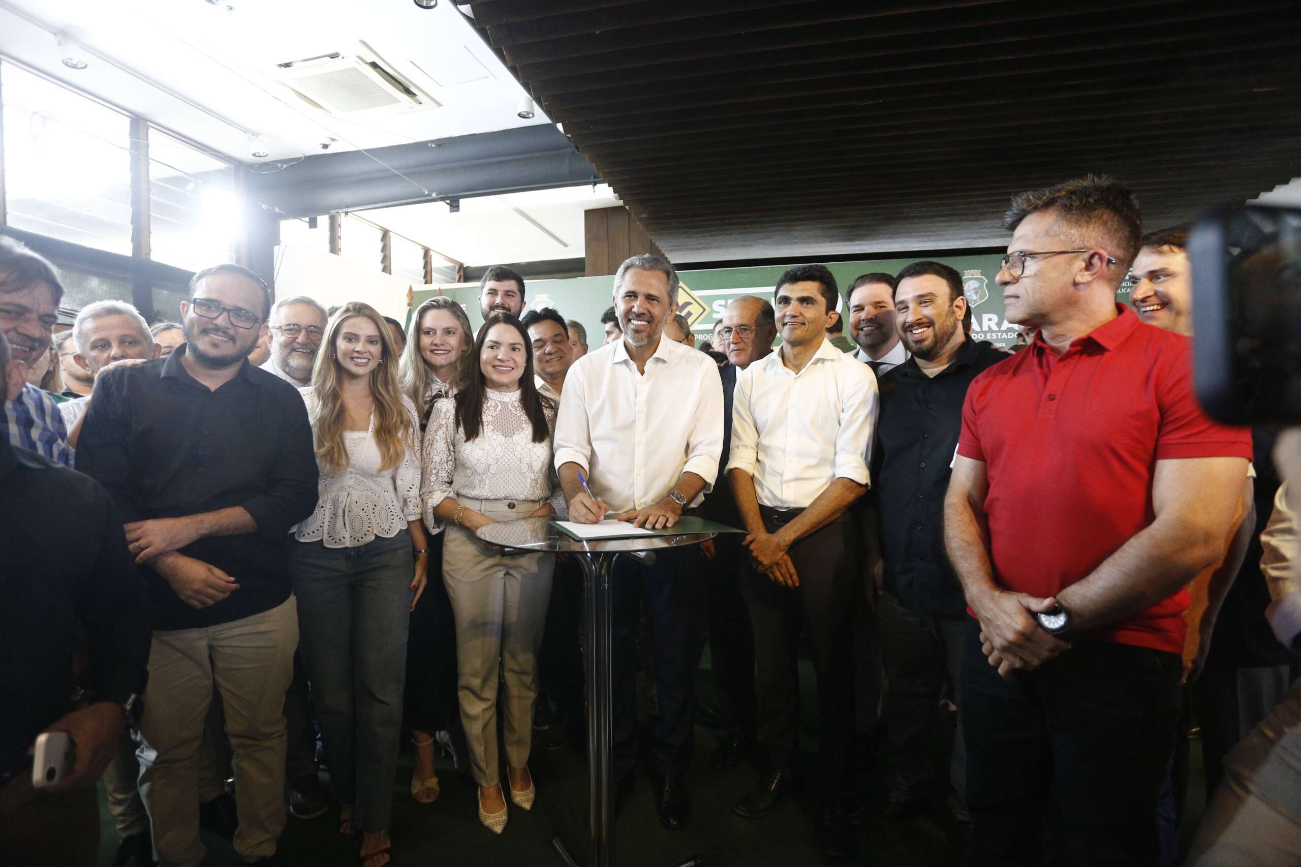 Programa Sinalize investe mais de R$ 230 milhões para melhorar vias nos 184 municípios cearenses