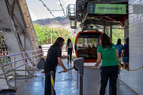 Teleférico do Complexo Ambiental Caminhos do Horto terá entrada com 1kg de alimento no dia 24 de dezembro