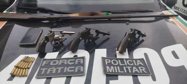 Dupla é capturada pela PMCE com quatro armas de fogo em Boa Viagem