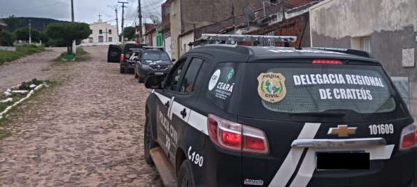 PCCE captura em flagrante dupla suspeita de envolvimento em homicídio qualificado em Ipaporanga