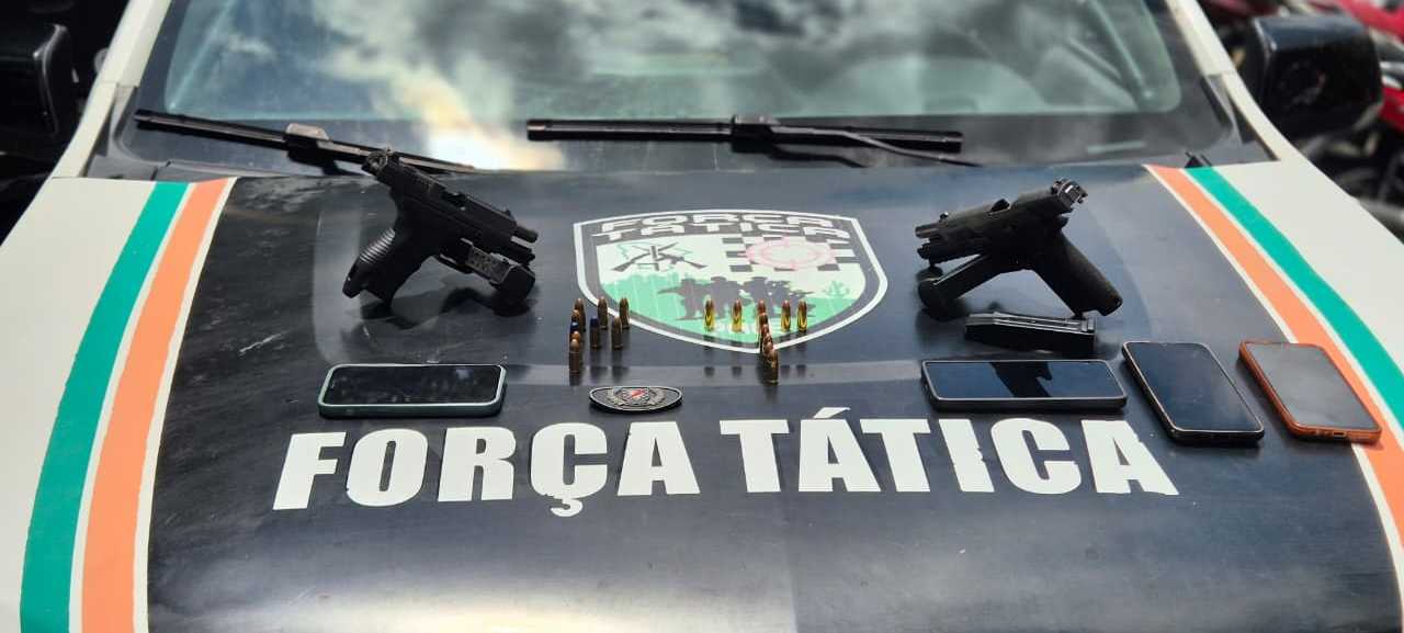 Policiais militares prendem dupla com pistolas e munições em Sobral