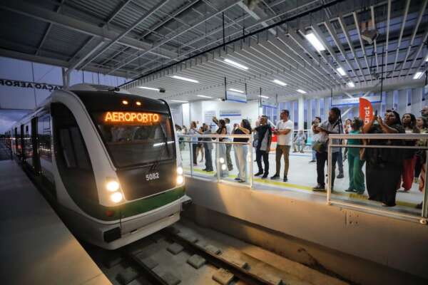 Metrofor divulga horários do metrô e VLTs para o período de Carnaval